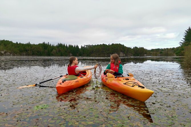 Kayaking in Aksdal - The first safety talk with Turid