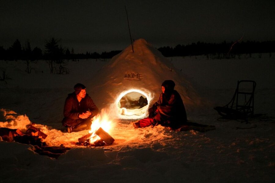 Kiruna: Build your own igloo overnight Tour - A quiet Arctic night, with limits