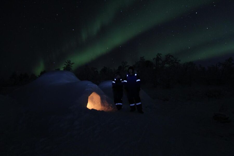 Kiruna: Build your own igloo overnight Tour - What the $326 price includes