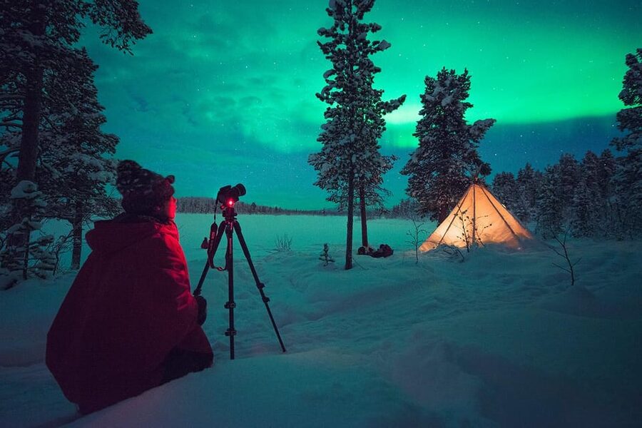 Kiruna: Northern Light Photo Tour with Equipment - Starting in Kiruna after dark