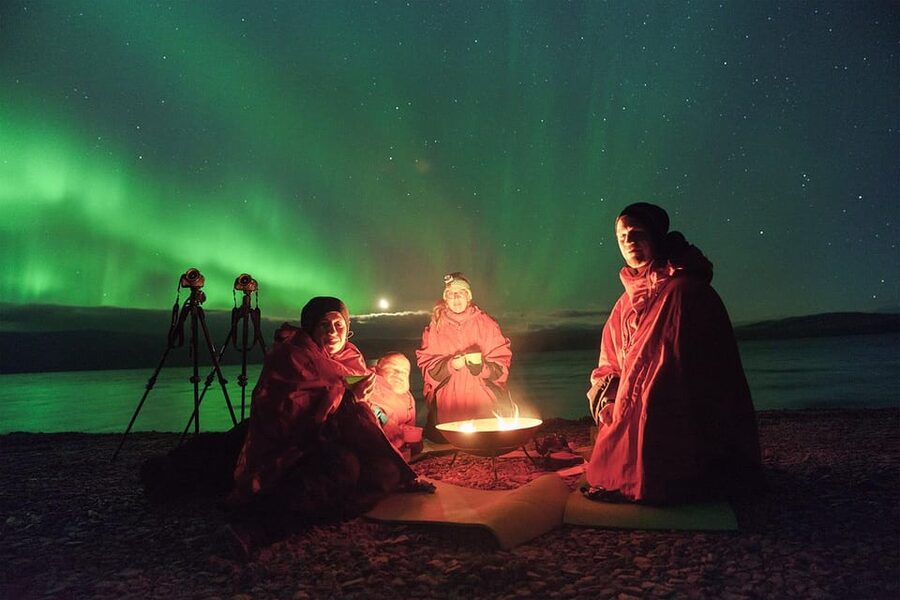 Kiruna: Northern Light Photo Tour with Equipment - Chasing clear skies instead of waiting in one place