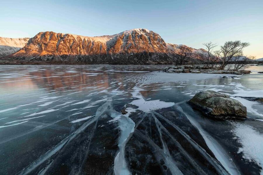Lofoten: Half-Day Guided Tour with Photo Stops - Henningsvær, the Venice of the North