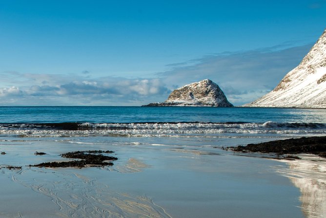 Lofoten Highlights Photo Tour - Henningsvær & Haukland - Key points at a glance