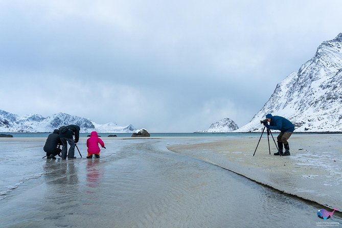 Lofoten Highlights Photo Tour - Henningsvær & Haukland - Gimsøy, open views, and island character