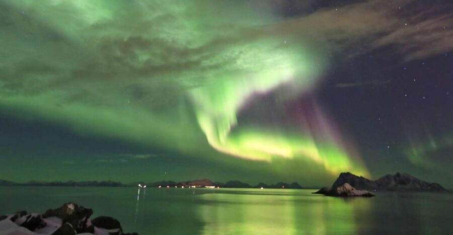 Lofoten: Northern Lights Tour with Photographer - The 8:15 PM pickup and four-hour search