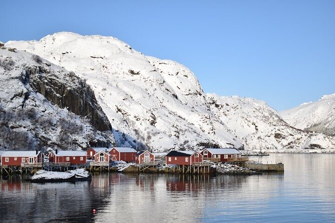 Lofoten VIP PRIVATE tour from Svolvaer - Flakstadpollen adds a small coastal detail