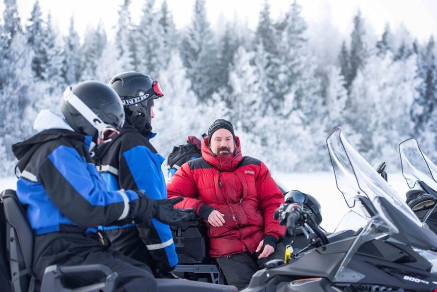 Luleå : Snowmobile - Forest and Ice Nature Tour 2h - Two hours through forest, ice, and quiet country