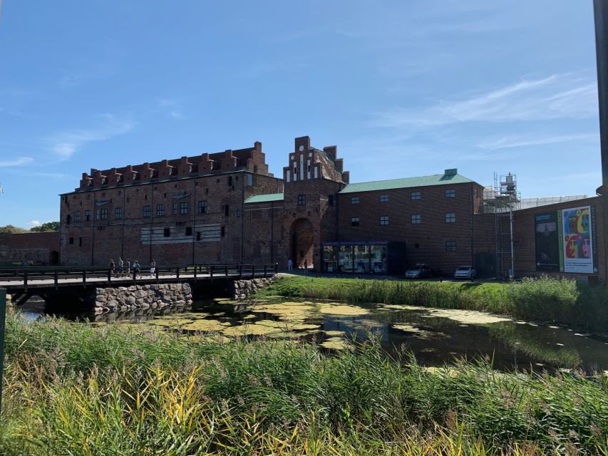 Malmö: 3-Hour Guided Walking Tour - Västra Hamnen and Malmö’s newer face