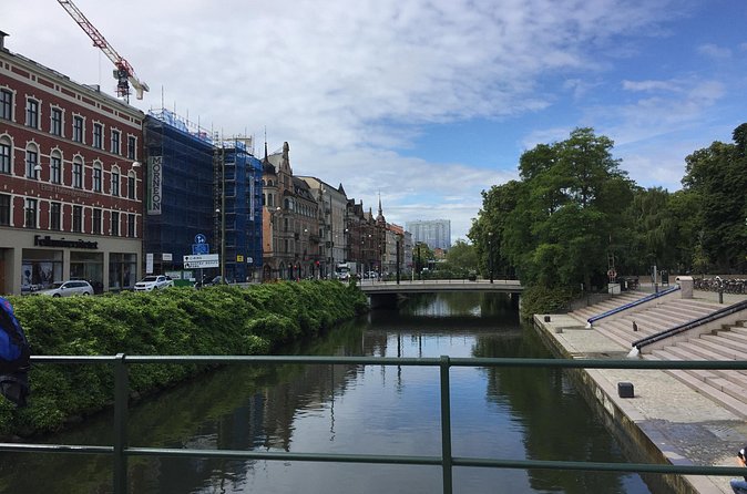 Malmo Walking Tour, 3 hours (small group) - Västra Hamnen and the Turning Torso