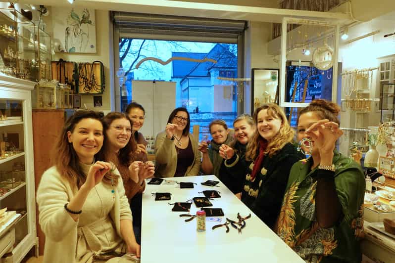 Maral Kunst : Jewelry Bar Experience (Jewelry Making) - Finding Maral Kunst near Schous Plass