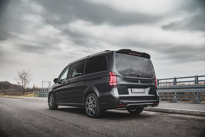 Minivan Arrival Transfer Stockholm Airport ARN to Stockholm City - Key points at a glance