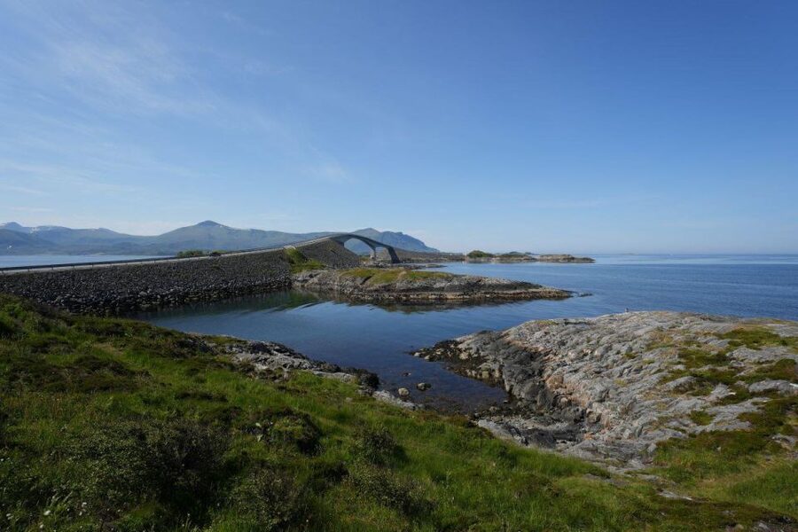 Molde: Atlantic Ocean Road & Varden Audio Guide Bus Tour - Starting at the correct Molde pier