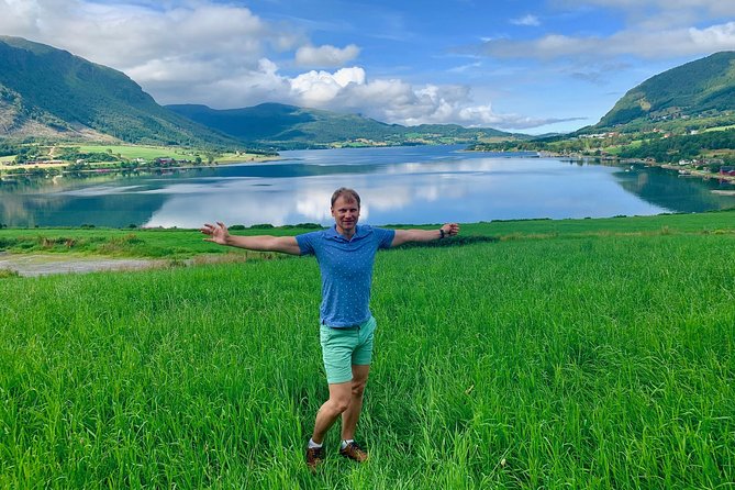 Molde - Atlantic Road Private Sightseeing tour - Romsdal Museum: 50 minutes among old farm buildings