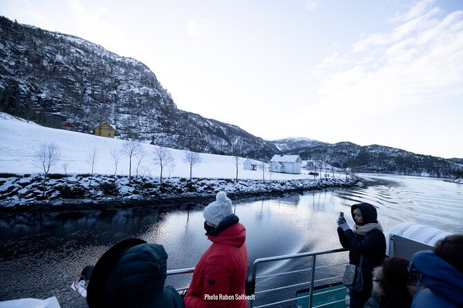 Mostraumen Fjord Cruise - The boat, seating, and views