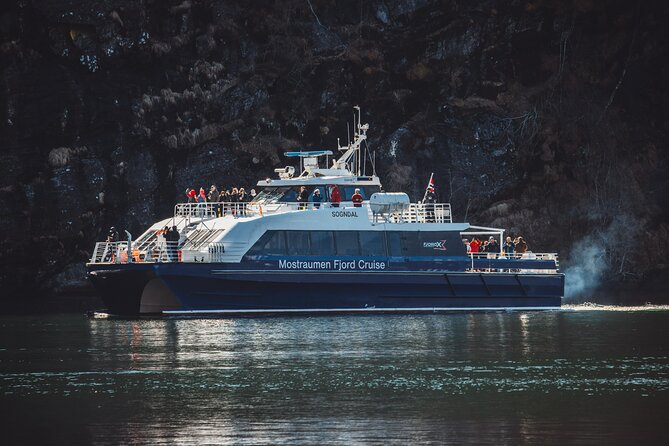 Mostraumen Fjord Cruise - the local operator - Commentary, service, and communication