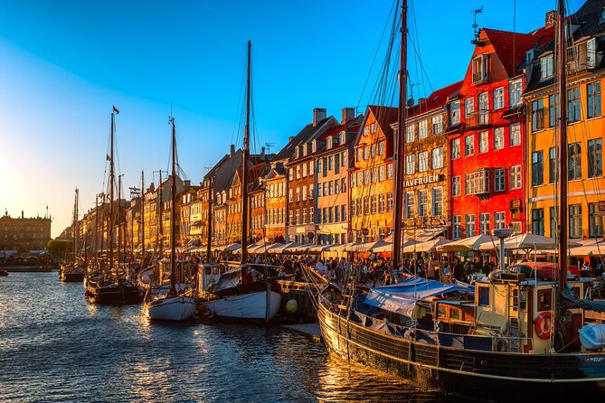 Native Walking Tour to Copenhagen - Walking through Kastellet to the Little Mermaid