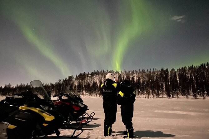 Northern Light snowmobile tour in Kiruna 7:30 pm - A night ride beyond Kiruna’s town lights