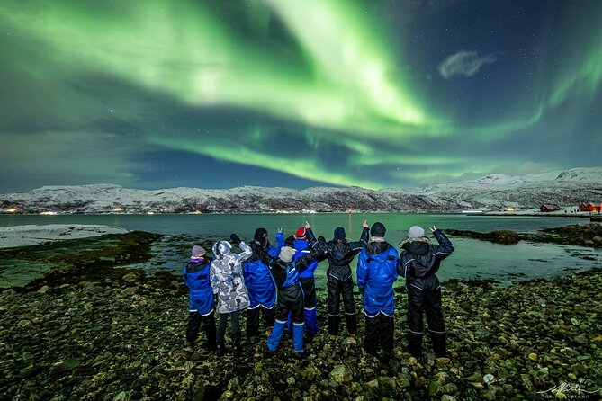 Northern Lights Adventure with Greenlander, 8 people max - Photography, tripods, and the photos you receive