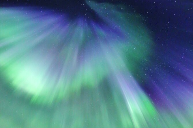 Northern Lights Big Bus Chase with Free Photos - Free photos and how to get better results