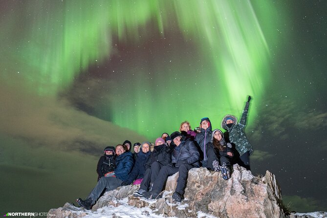 Northern Lights Chase with Photography from Tromsø - Group size, buses, and the viewing experience