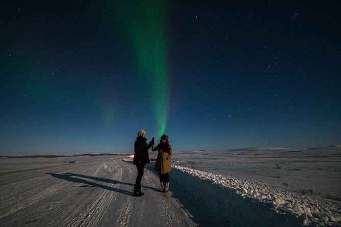 Northern Lights Hunt - Starting at Havneveien 24 in Central Alta
