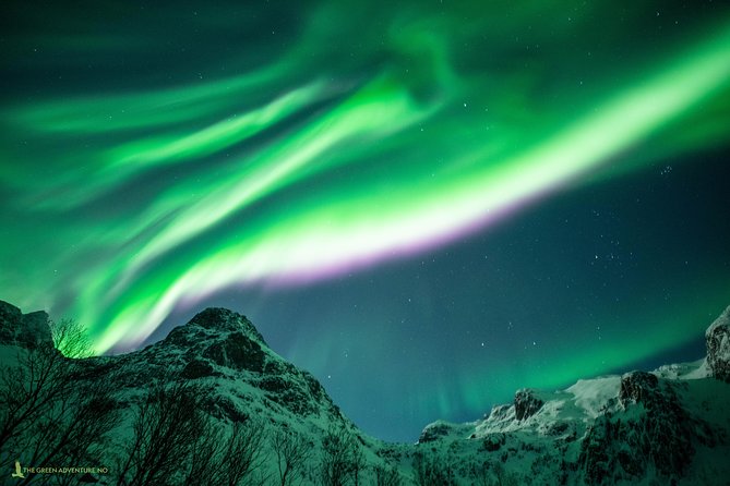 Northern Lights Hunt with The Green Adventure - photos included - Transport, road time, and comfort