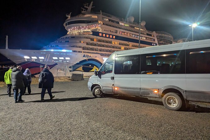 Northern Lights Minibus Chase Max 16 Person In Group - The Aurora Is Never Guaranteed