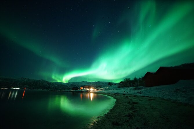 Northern lights photography tour - Chasing auroras beyond central Tromsø