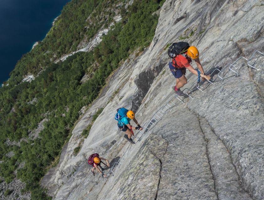 Odda: Full-Day Trolltunga Hiking, and Climbing Tour - Lunch at Endåne viewpoint