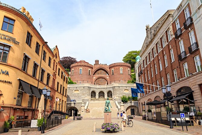 Old Town Helsingborg: Exploration Game and Self-Guided Tour - Dunkers Kulturhus begins the search