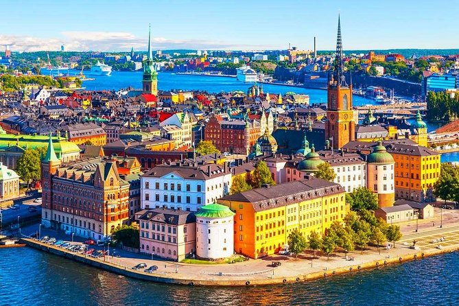 Old Town Tour of Stockholm - Famous sights with a local frame