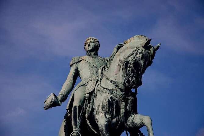 Oslo City Walks: In the Heart of Oslo - A quick way to read Oslo’s long story