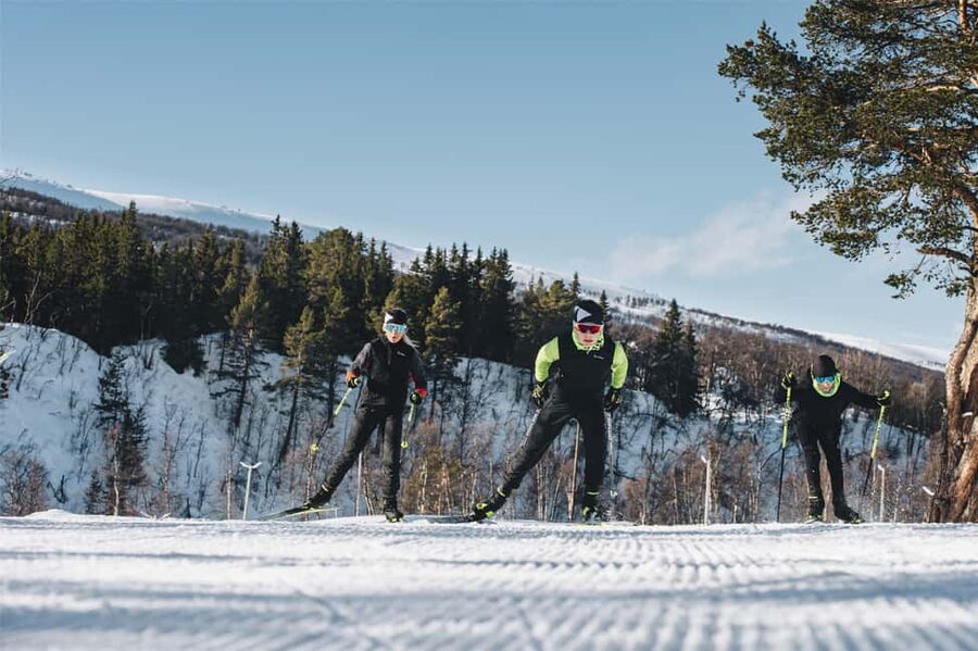 Oslo: Cross Country Skiing Equipment with private lesson - Why this is a good way to try Norwegian skiing