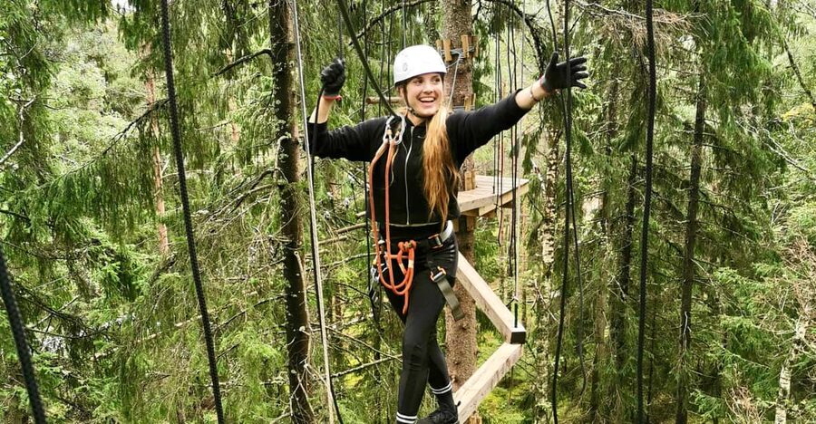 Oslo: Day ticket to Oslo's favourite Climbing Park - Arriving in the Grorud Valley