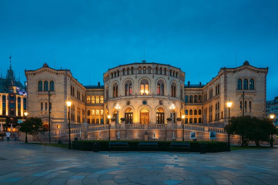 Oslo: Express Walk with a Local in 60 minutes - Why the small group changes the experience