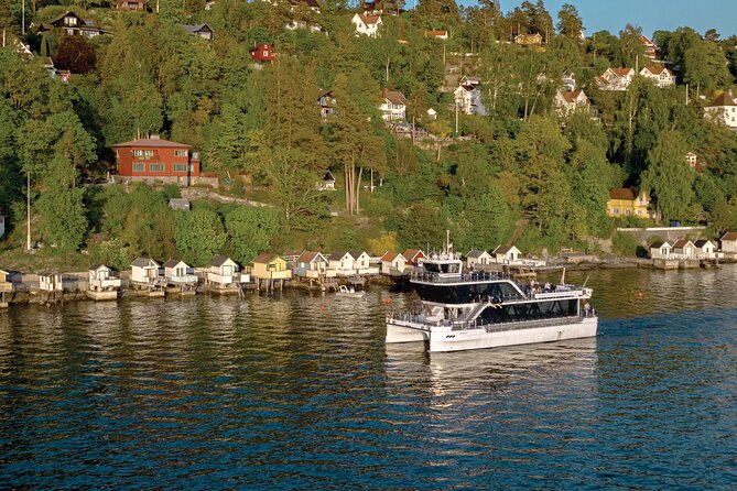 Oslo fjord 3-Course Dinner Cruise with Live Music - A Three-Course Nordic Dinner With a Few Variables
