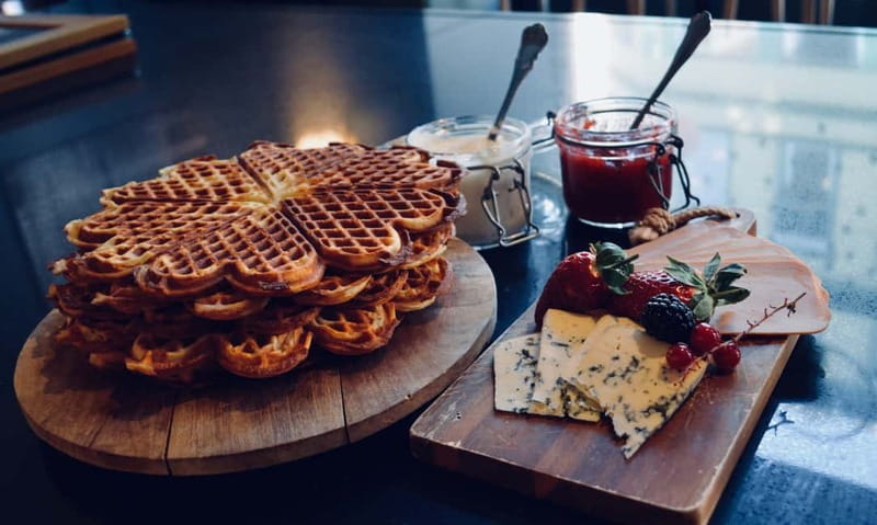 Oslo: Food Tasting and Walking Tour with a Local - Following Akerselva through a different side of Oslo