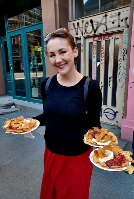 Oslo: Grünerløkka Food & Culture Walking Tour - BLÅ and the route’s cultural pause