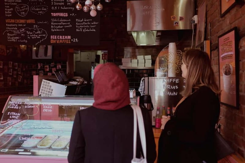 Oslo: Grünerløkka Food & Culture Walking Tour - Vulkan tastings and a Norwegian introduction