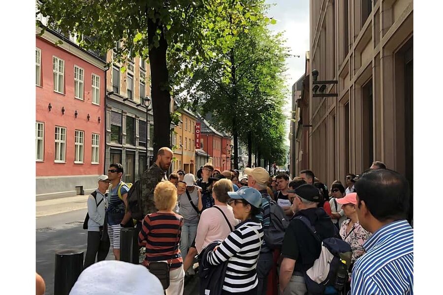 Oslo: Guided Walking Tour of Central Oslo - The Opera House and Oslo’s modern face