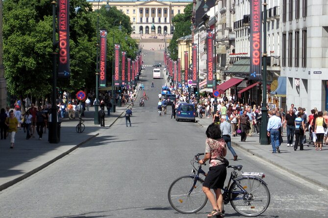 Oslo Highlights Bike Tour - Akershus Fortress: 700 years above the harbor