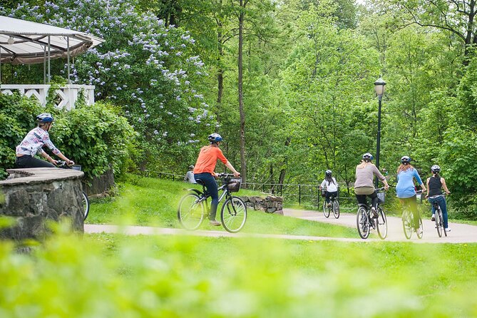 Oslo Highlights Bike Tour - Oslo City Hall and the Nobel Peace Prize