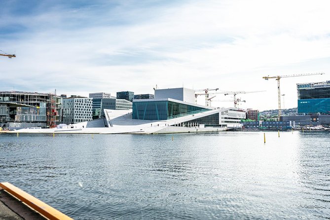 Oslo Highlights Private Walking Tour - Bankplassen and Christian IV’s Glove