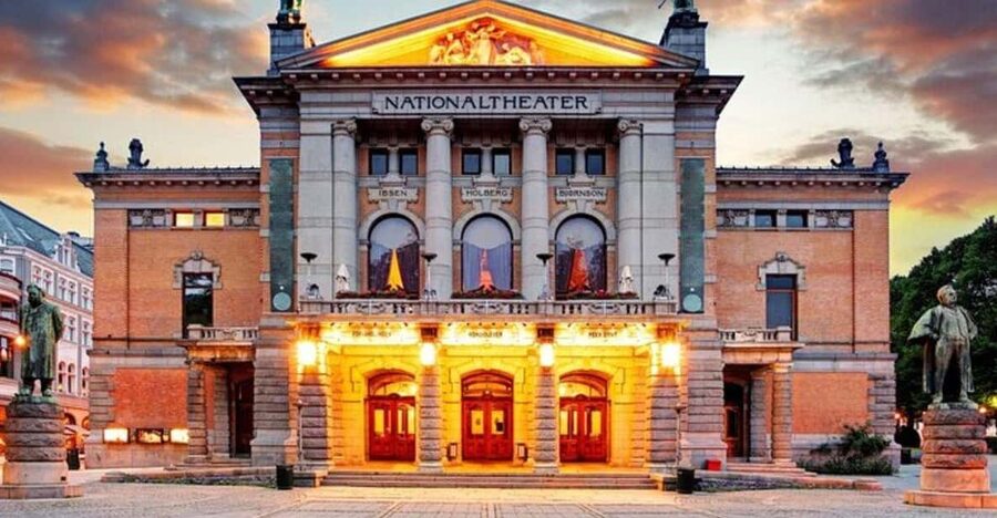 Oslo : Must-See Attractions Walking Tour With A Guide - Choosing between Oslo’s museums