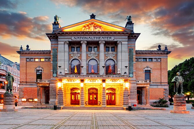 Oslo Scavenger Hunt and Highlights Self Guided Audio Tour - The Royal Palace: history with room to pause