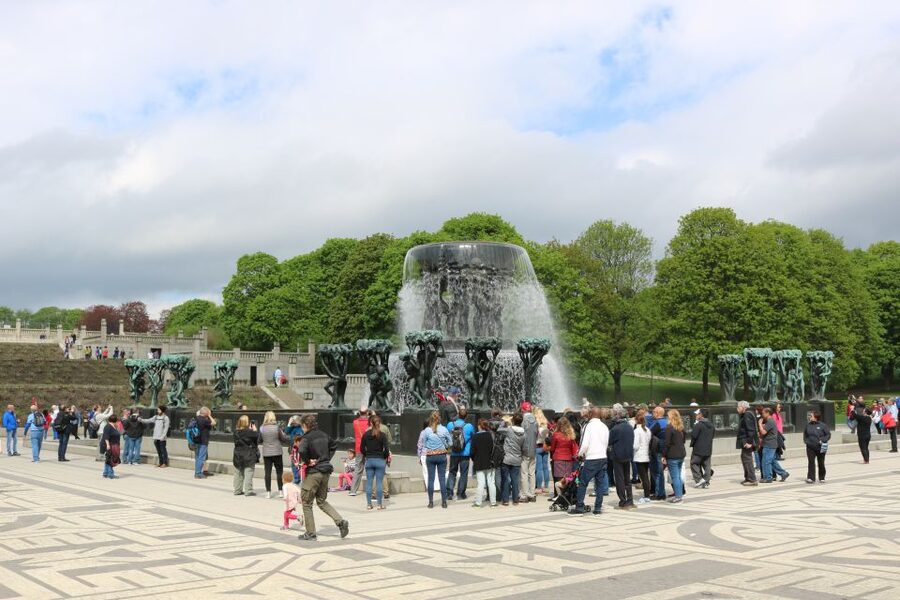Oslo: Sightseeing with Holmenkollen Ski Jump & Vigeland Park - My call: book it for orientation, not a full-day visit