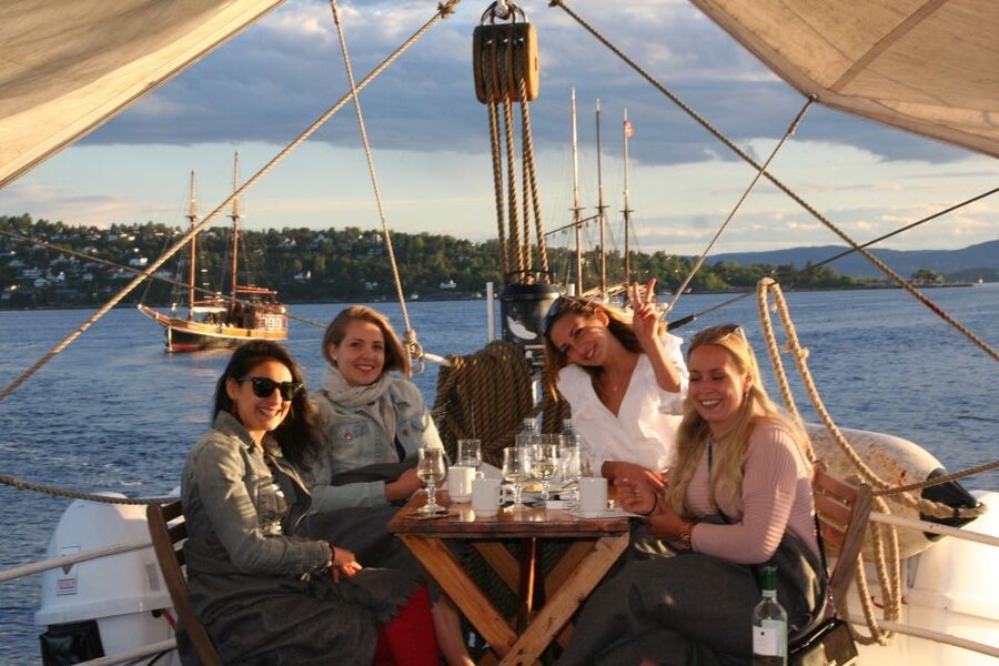 Oslo: Skyline in Winter With Fish Soup Cruise - Boarding an authentic wooden sailing ship