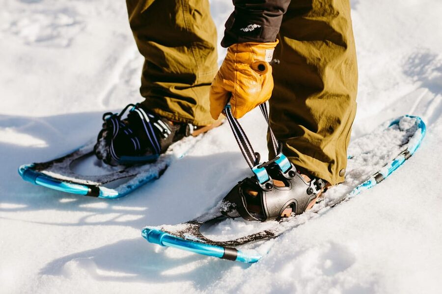 Oslo: Snowshoeing in the Forest with Norwegian BBQ - Snowshoeing beyond the marked trail