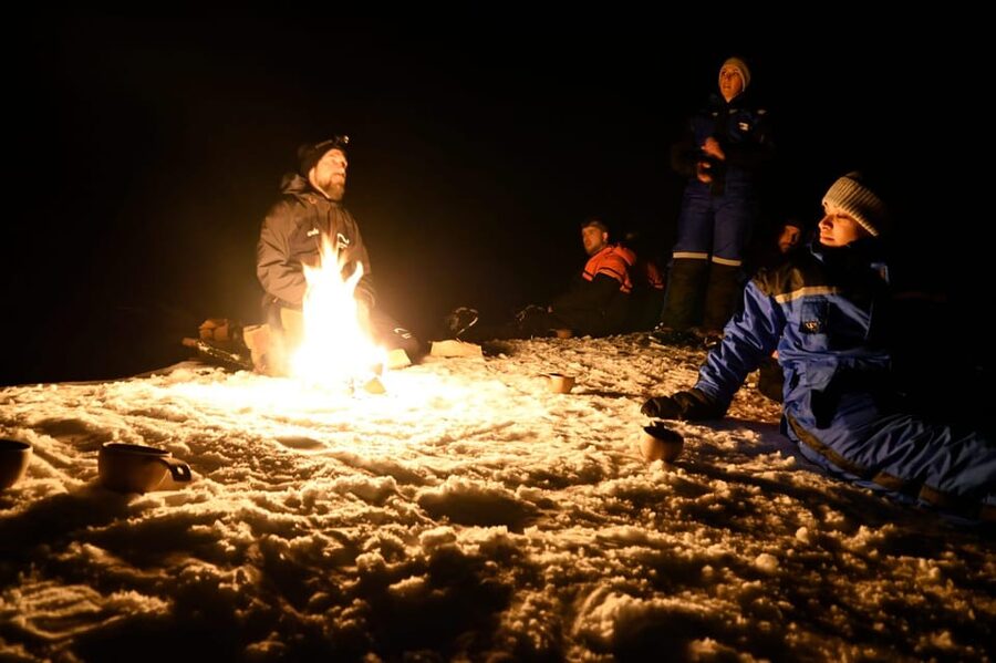 Oslo: Snowshoeing in the Forest with Norwegian BBQ - The Norwegian BBQ: hotdogs, lompe, and fire