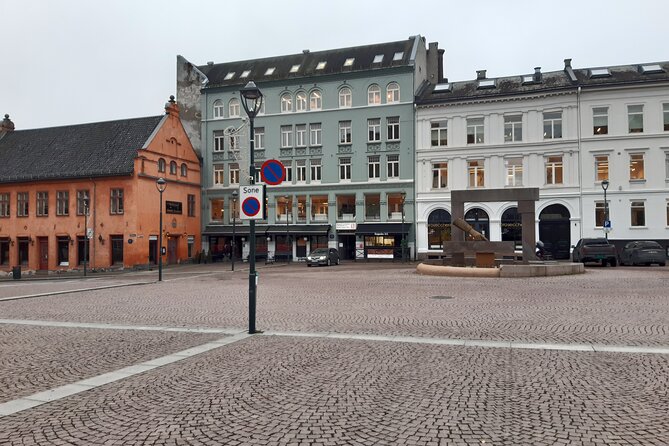 Oslo Viking Quest: Exploration Game and Tour - The Nils Sigurd Aas stop and Oslo’s public art